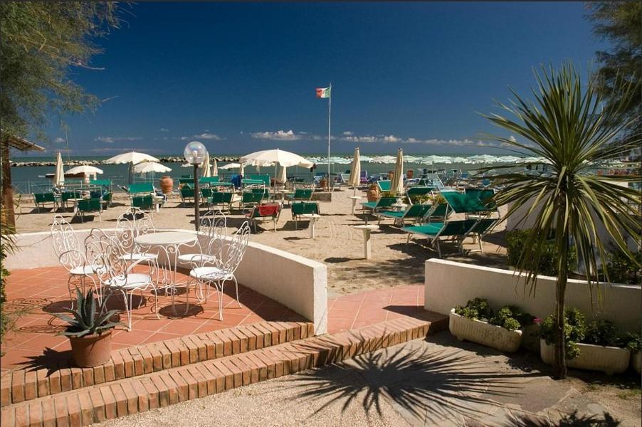 Hotel Napoleon San Mauro Mare Εξωτερικό φωτογραφία