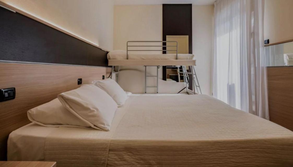 Hotel Napoleon San Mauro Mare Εξωτερικό φωτογραφία